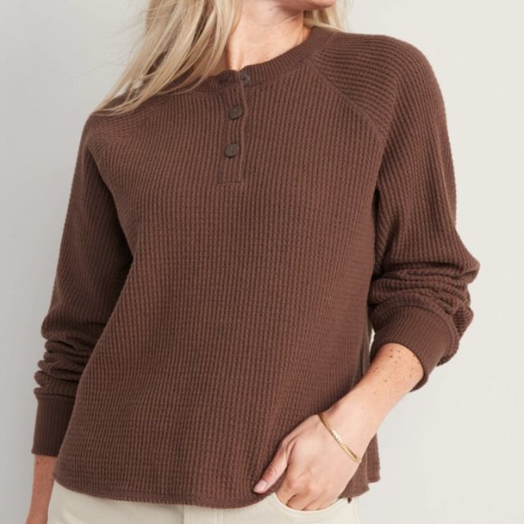 NWT Thermal Knit Raglan-Sleeve Henley T-Shirt - Picture 2 of 4